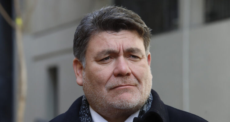 Diputado Venegas (PS) renuncia a Comisión de Ética tras dar positivo a test de drogas