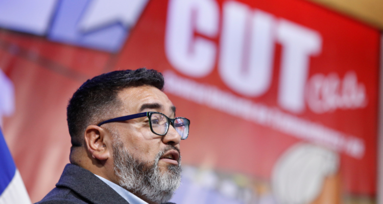 CUT en su 13° Congreso critica a La Moneda: “Tenemos un gobierno que escucha poco”