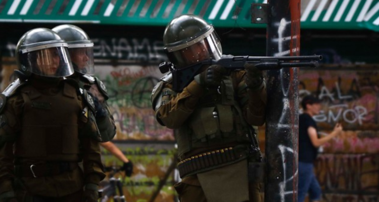 Temuco: con libertad vigilada queda carabinero que dejó sin visión en un ojo a manifestante el 18/O