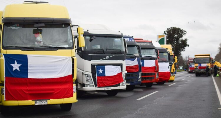 SNA y camioneros exigen solución a crisis de seguridad: Podrían paralizar y piden presencia militar