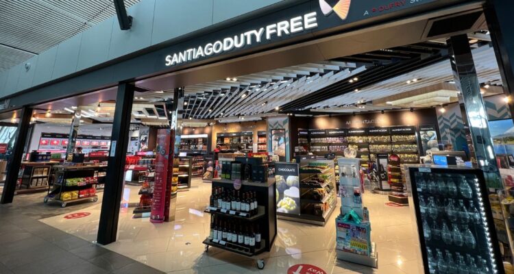 TDLC suspende licitación “duty free” en aeropuerto de Santiago tras recurso de concesionaria