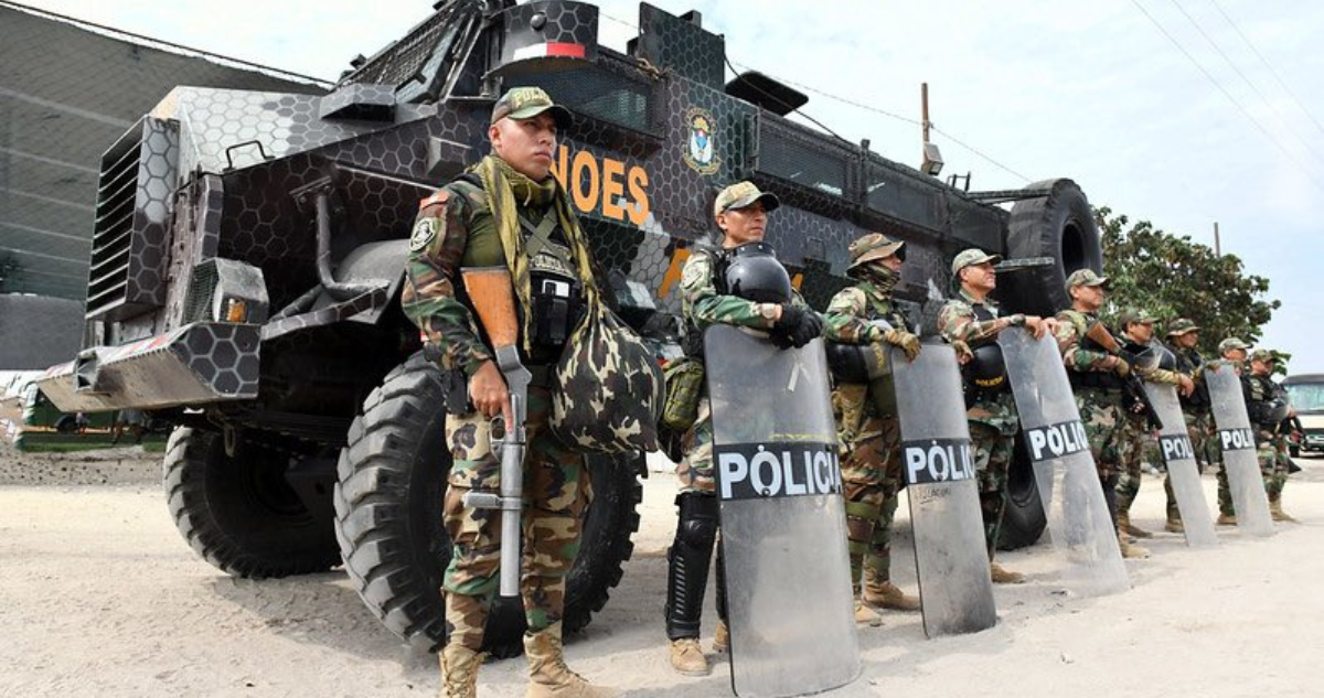 policía peruana