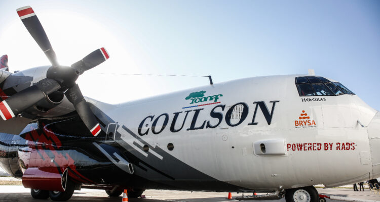 Avión aljibe para incendios forestales