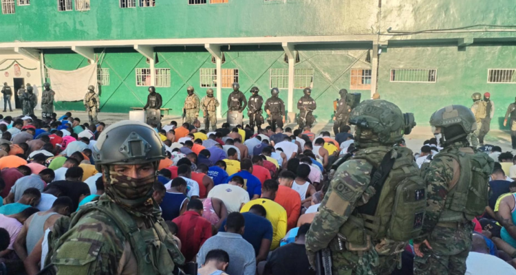 Fuerzas Armadas Ecuador el interior de un cárcel