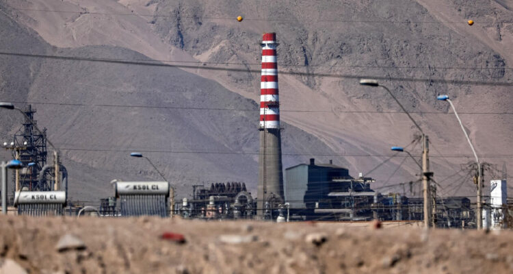 vista de la fundición hernán videla lira en paipote