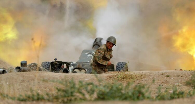 Cuatro actuales guerras civiles y entre naciones que existen en el mundo actualmente y que suman miles de muertos por enfrentamientos armados.