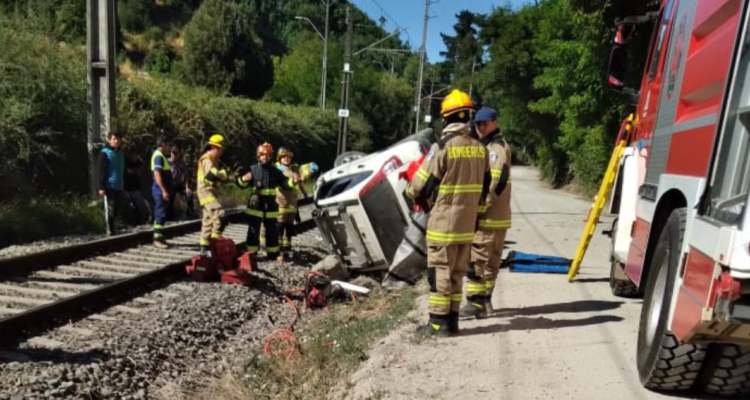 hombre muere tras volcar su vehículo en Hualqui