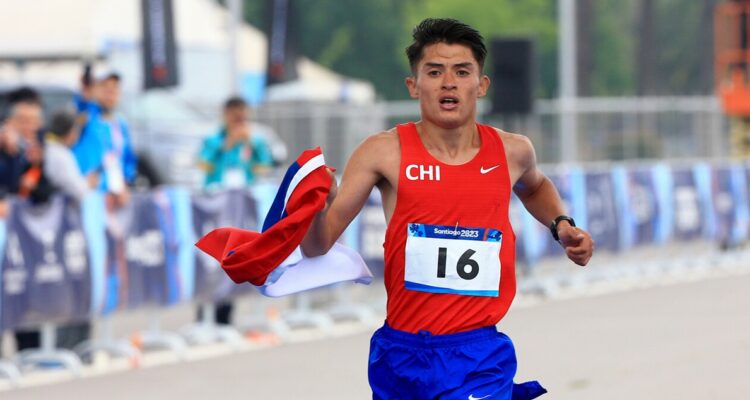 Hugo Catrileo es ahora el maratonista más rápido en la historia de Chile.