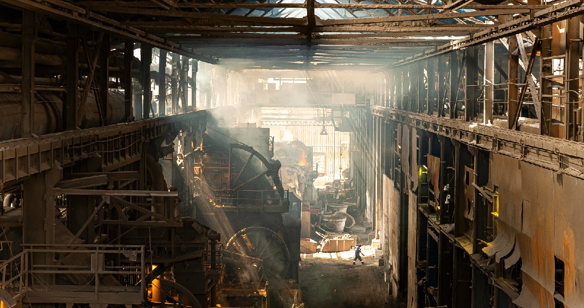 Interior de la fundición hernán videla lira