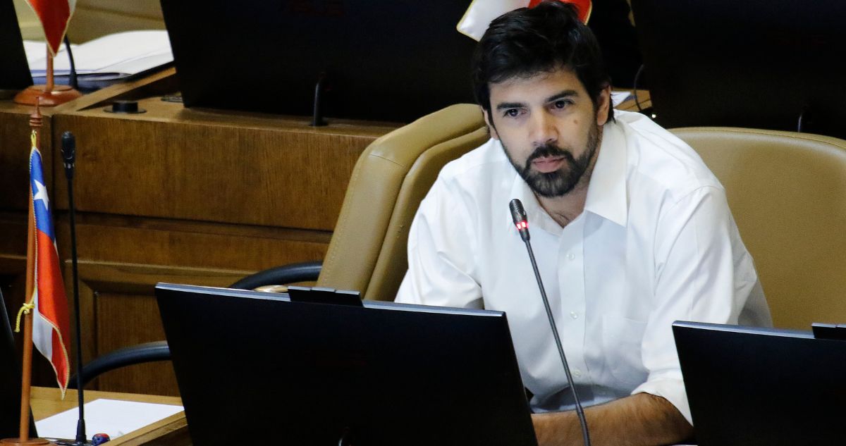 UDI baja el perfil a posible vinculación de Joaquín Lavín con fraude del que se acusa a Cathy Barriga