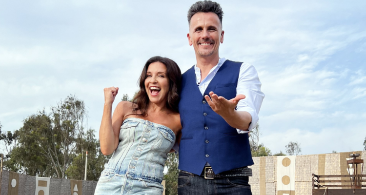 Karla Constant junto Sergio Lagos en fotografía promocional de Tierra Brava