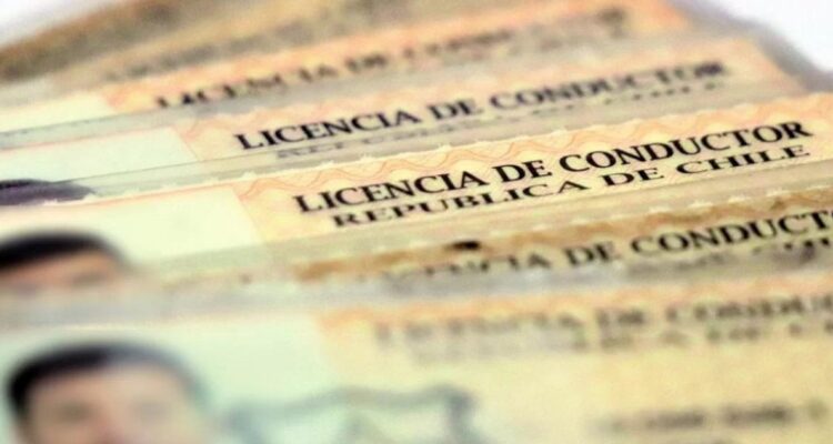 Cuándo y en qué fecha renovar una licencia de conducir extendida y con prórroga 2022, 2023, 2024 y 2025 y dónde pedir hora. Licencias de conducir.