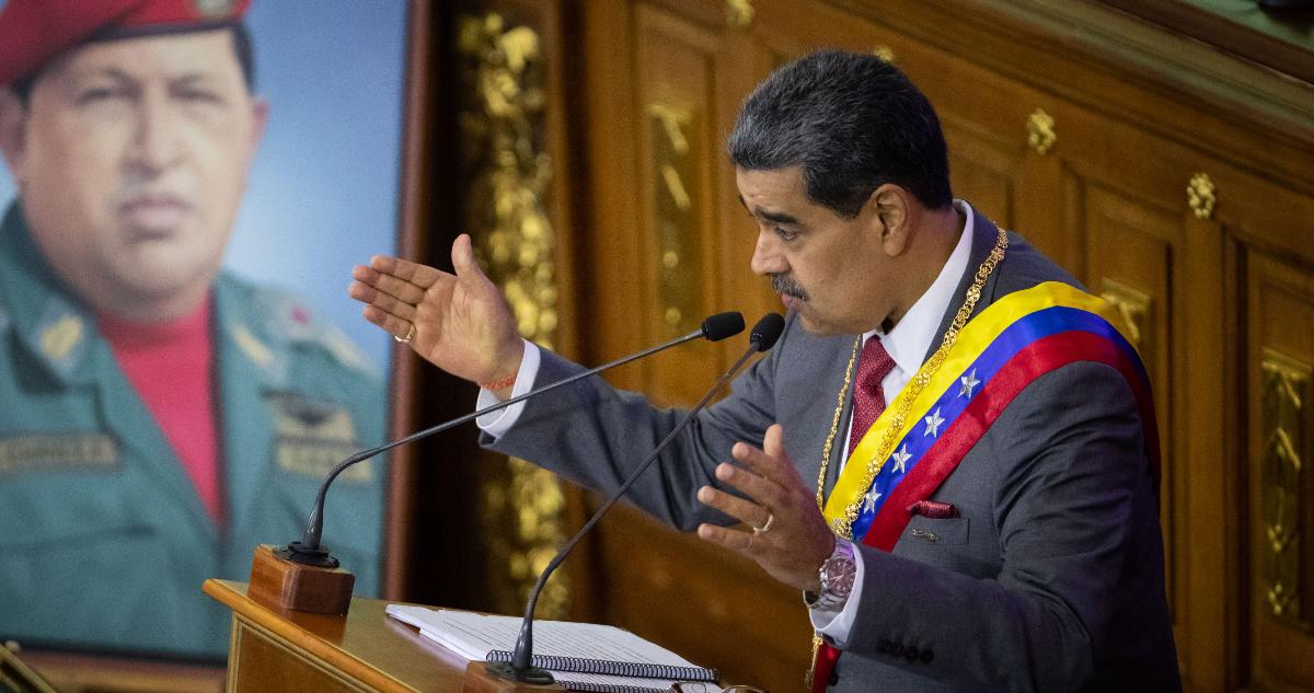 “Ponga la mirada en Caracas”: Maduro ofrece “asesoría en seguridad” por crisis carcelaria en Ecuador