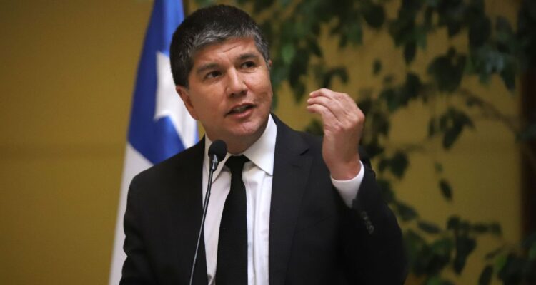 Monsalve por falencia en pensiones de gracia: “Fue un error, pero yo no dicté ese procedimiento”