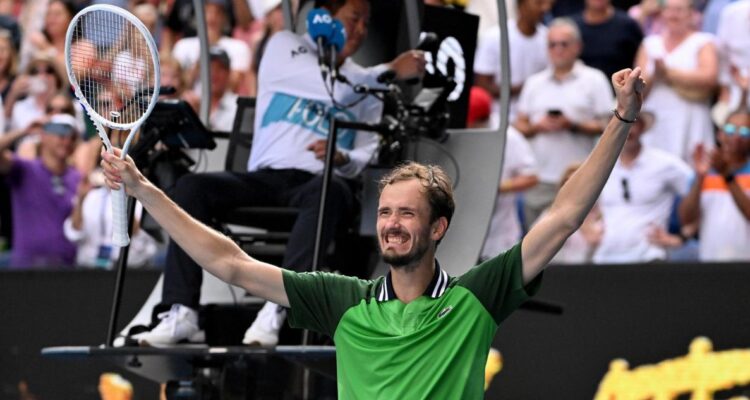 Medvedev clasificó entre los cuatro mejores del Australian Open