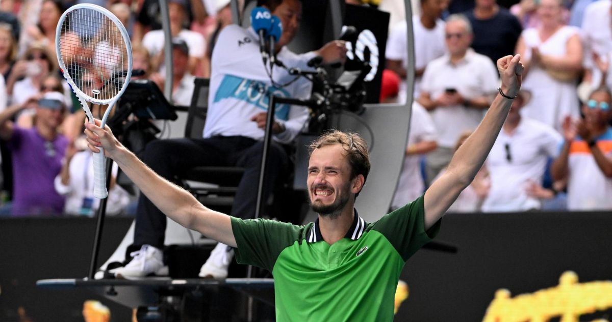Medvedev clasificó entre los cuatro mejores del Australian Open