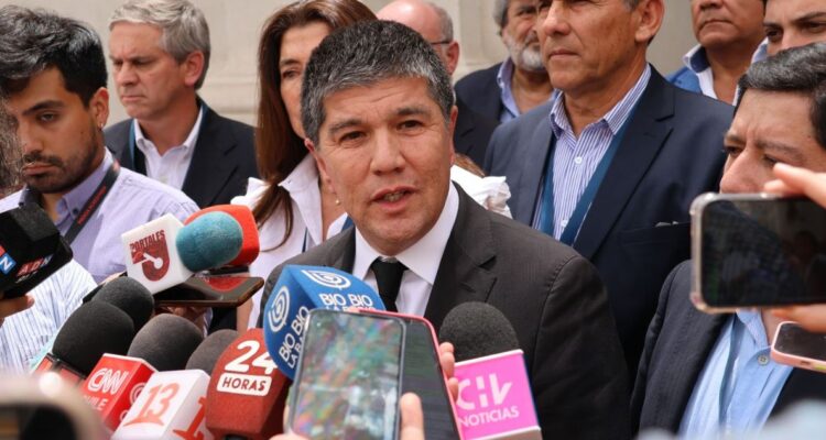 Gobierno promete mejoras en Lo Valledor y rutas concesionadas de O´Higgins tras crimen de agricultores