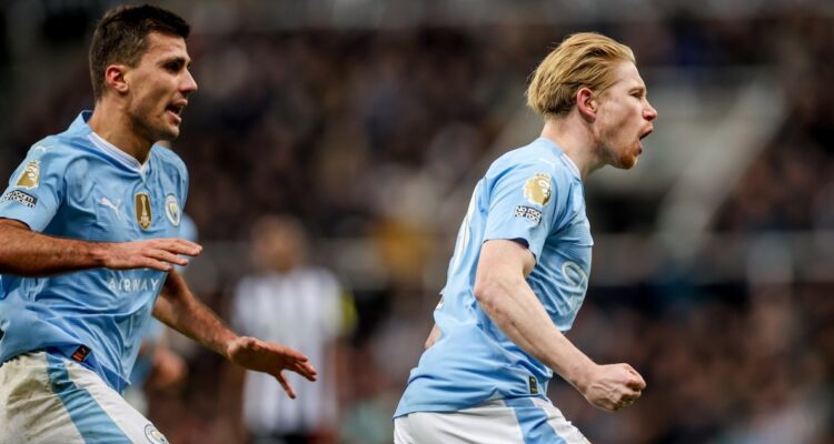 Manchester City quedó como escolta del Liverpool en la Premier League.