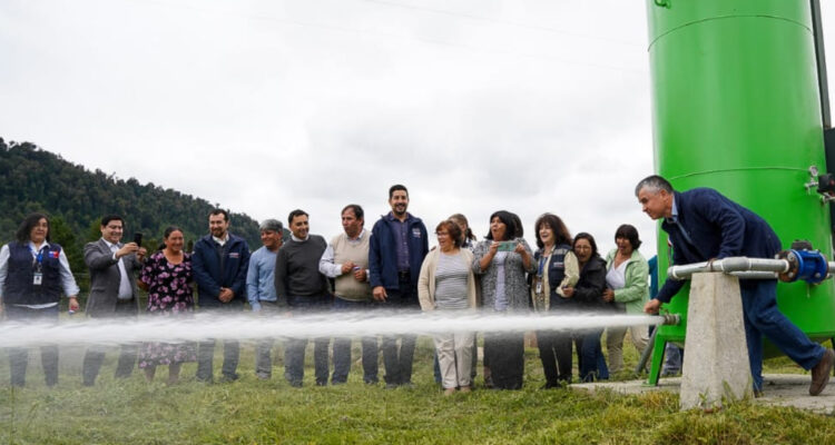 Inauguran obra de riego asociativo que beneficiará a familias campesinas de Puerto Octay