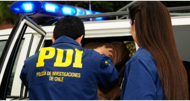 En prisión preventiva hombre acusado de parricidio de su madre y homicidio de padrastro en Los Lagos