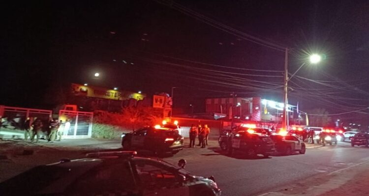 Dos detenidos por robo de camión deja persecución que partió en Padre Hurtado y terminó en Tiltil