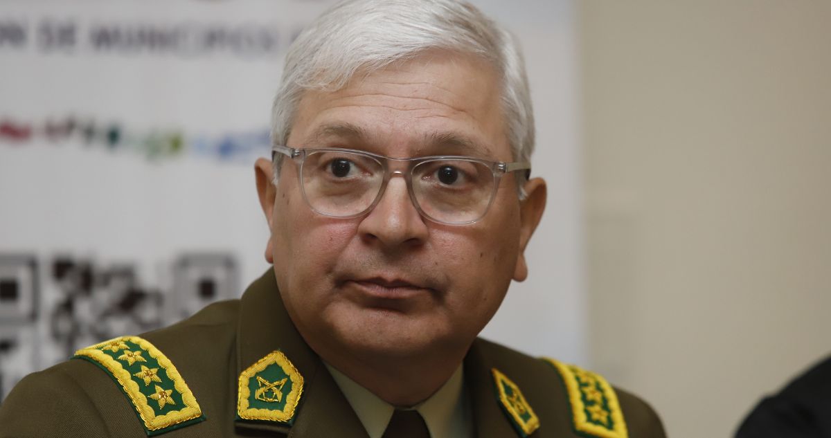 “Usted estaba a cargo”: organizaciones de DDHH envían carta a general Yáñez y exigen su renuncia