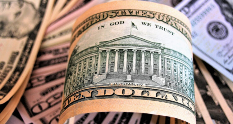 Dólar olvida alzas mostrando caídas de al menos $10: más datos económicos internacionales serán claves