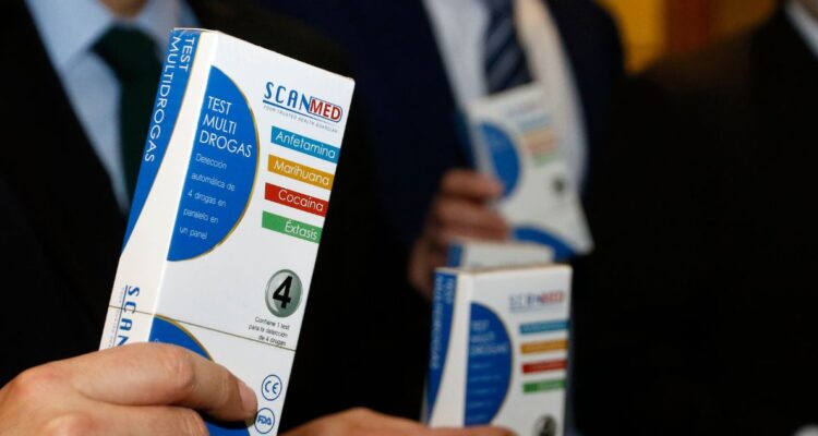 Test de drogas: envían Carta para que Boric respalde prueba obligatoria a autoridades de Estado