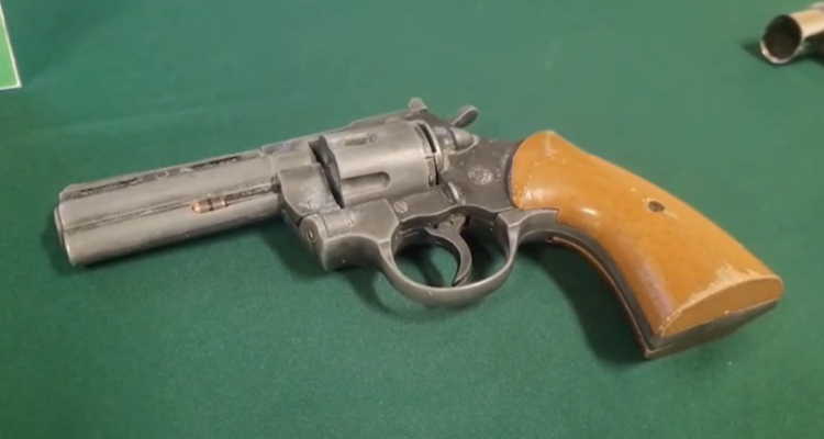 Robo con intimidación termina con incautación de revólver, machete y otros elementos en Temuco