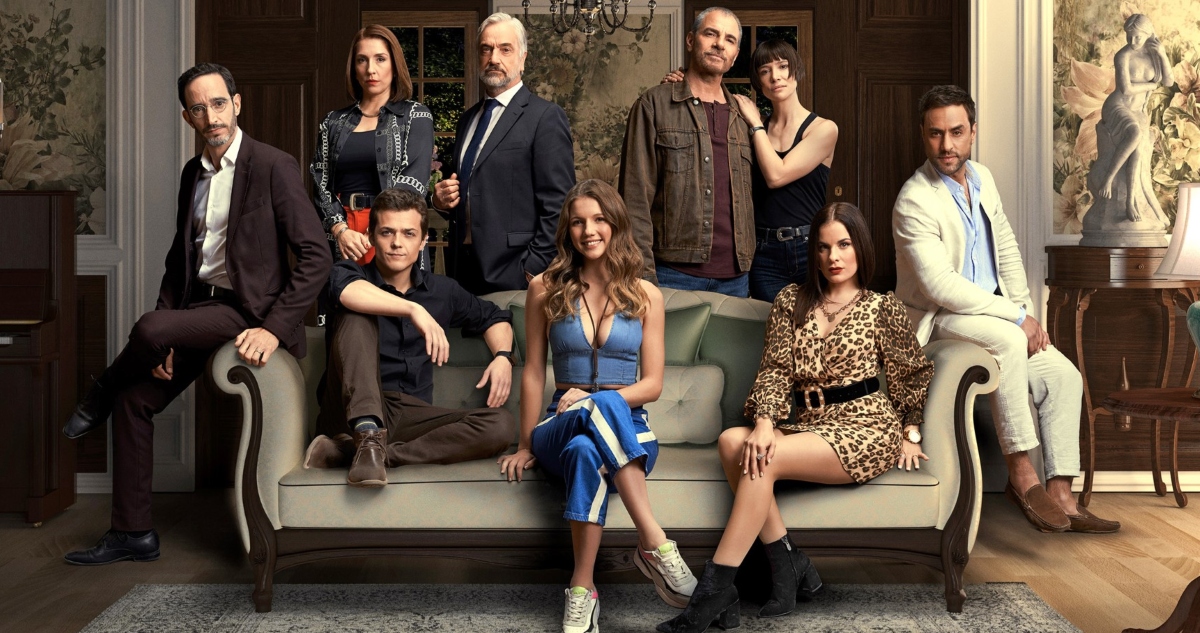 “Secretos de Familia”: Canal 13 anuncia estreno de nueva nocturna que estuvo 3 años en el “congelador”
