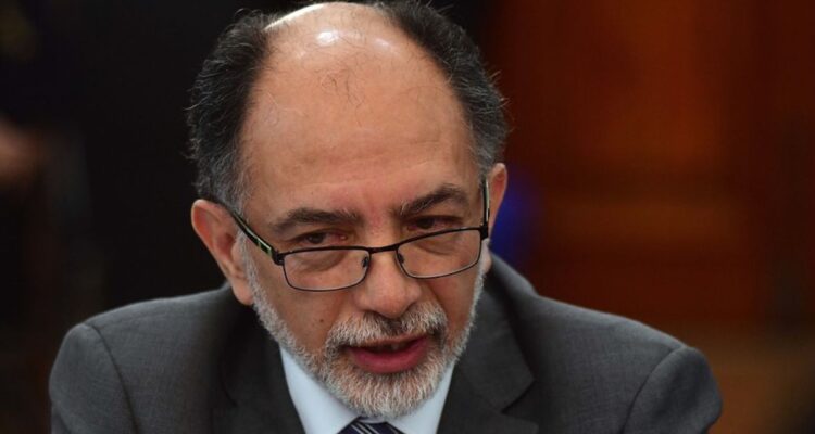 Privilegio supremo: TC declara inadmisible recurso de hija de ministro Muñoz para evitar sumario