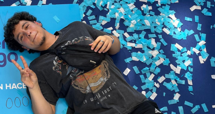 El mejor ‘bueno para nada’: joven de Maipú se llevó premio de $5 millones por 24 horas sin hacer nada