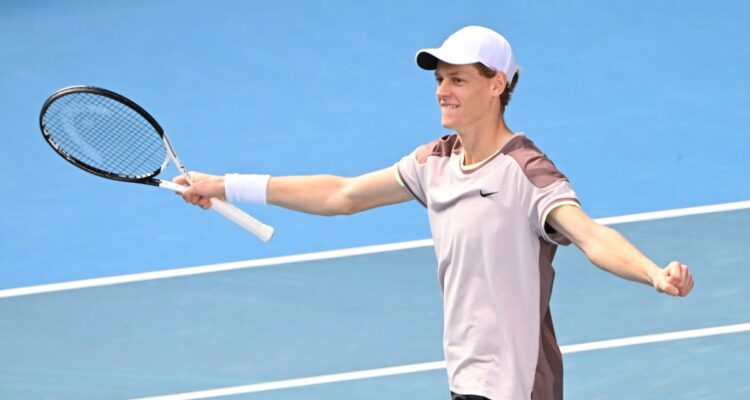 Sinner derrota al campeón vigente Djokovic y llega a la final del Australian Open