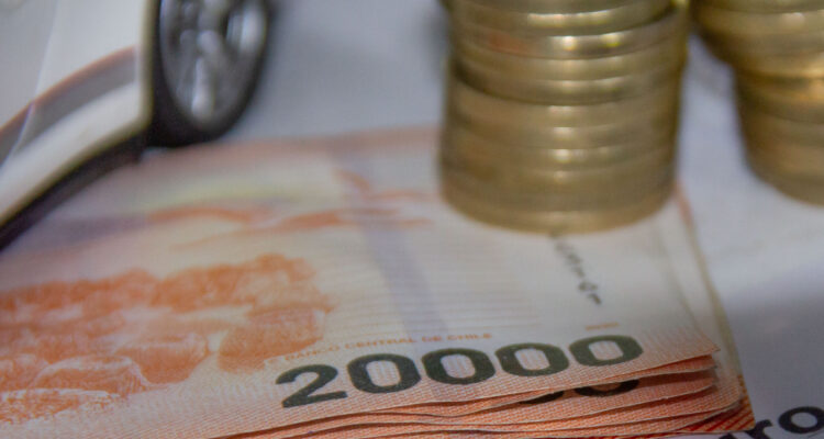 ¿Sube, baja o se mantiene?: Esta semana se conocerá el “destino” de las tasas de interés en Chile