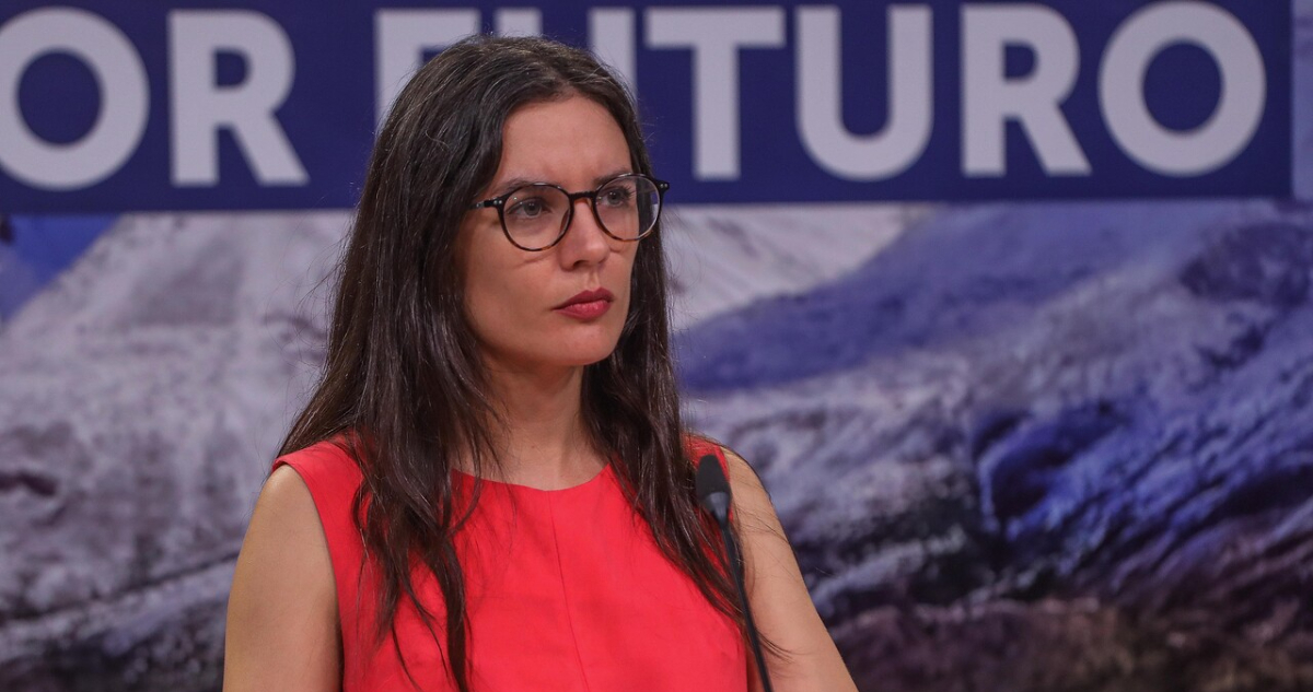 Vallejo emplaza a la oposición: “Piñera entregó pensiones de gracia a personas con delitos graves”