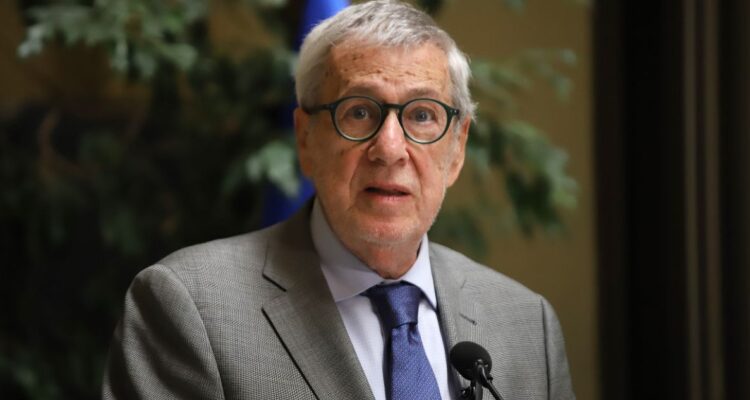 Canciller Van Klaveren revela nombres de personas con la que se reunió en casa de Pablo Zalaquett