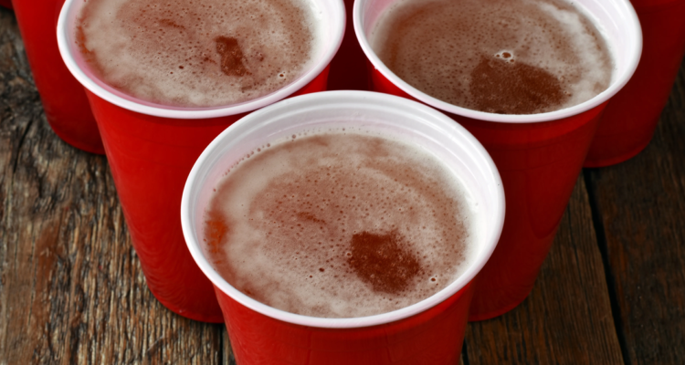 Los vasos rojos en cuestión.