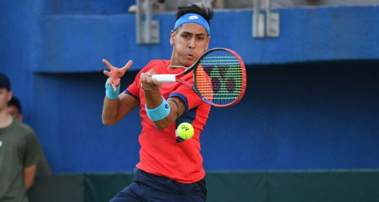 Alejandro Tabilo no dio chances a Hanfmann y ya está en 8vos en ATP de Buenos Aires