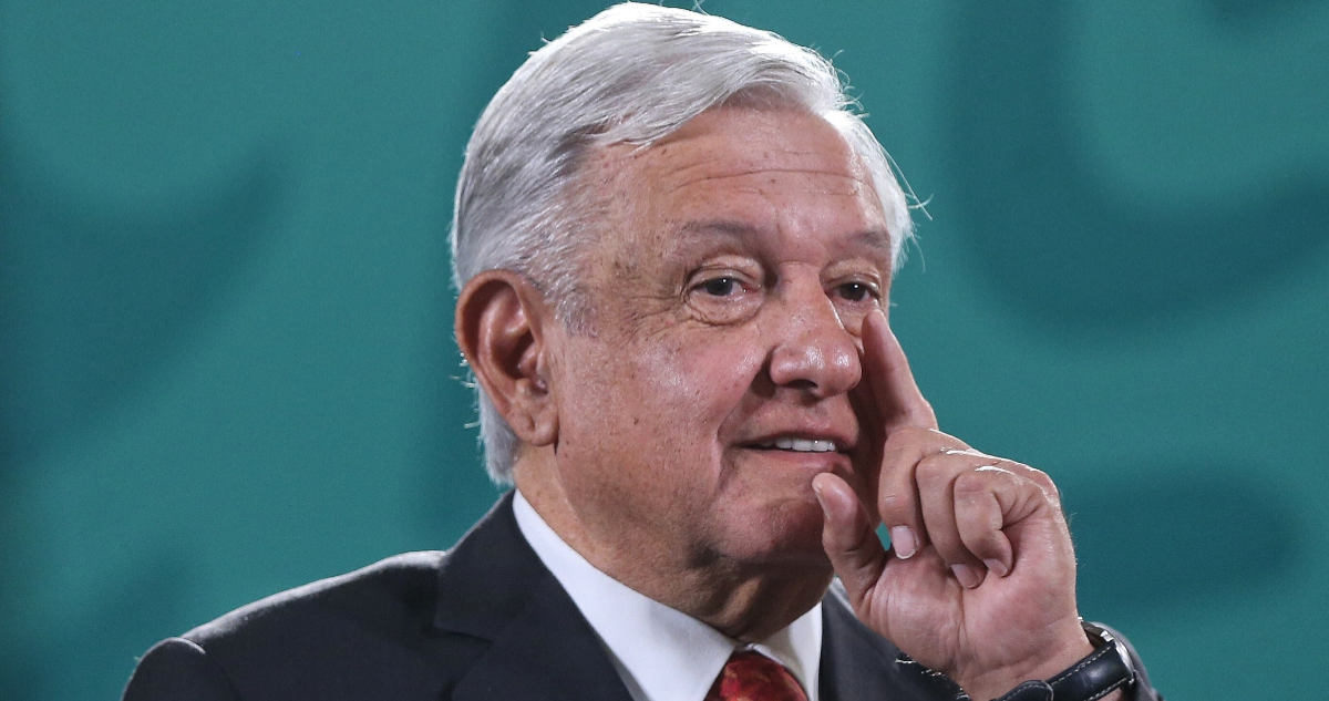 “Por encima está la libertad”: la insólita respuesta de AMLO tras divulgar el teléfono de periodista