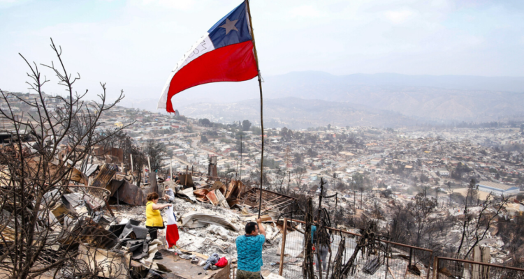 Boric activa Fondo Nacional de Reconstrucción para damnificados por incendios en región de Valparaíso