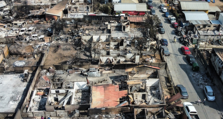 Celis y críticas a SAE: vecinos nunca recibieron indicaciones de ruta de evacuación por incendios