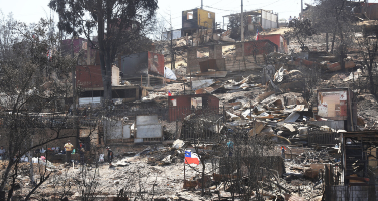 Cifran en 7 los recintos educacionales que sufrieron daños por incendios en la región de Valparaíso
