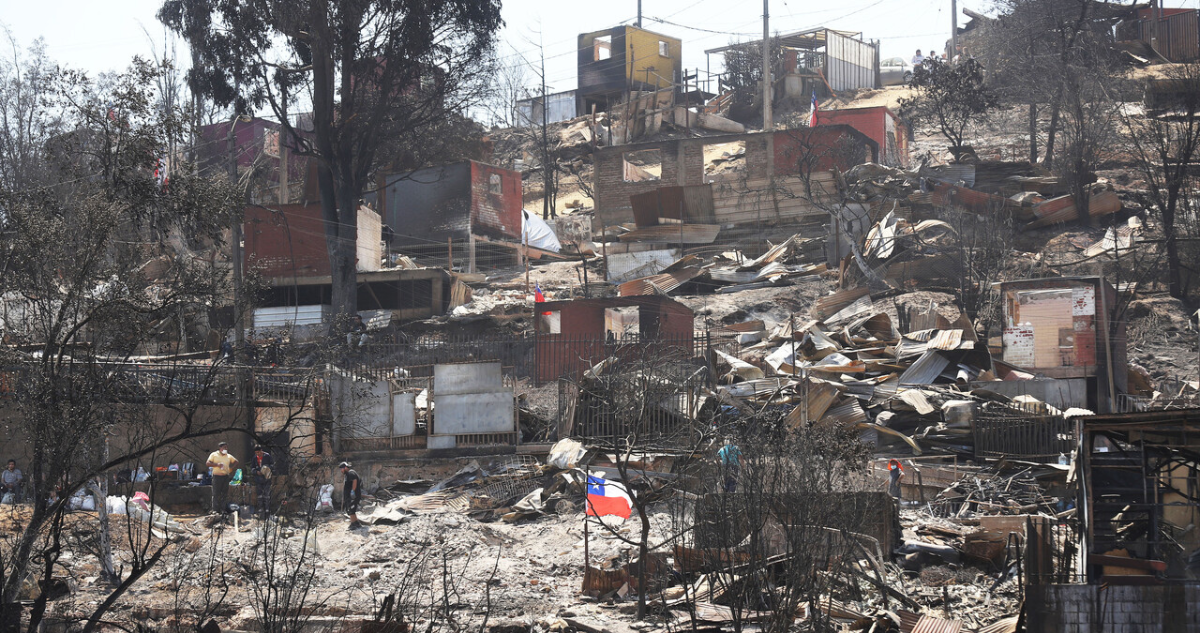 Cifran en 7 los recintos educacionales que sufrieron daños por incendios en la región de Valparaíso