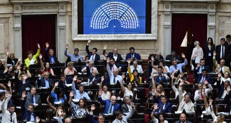 Golazo de Javier Milei: Diputados argentinos aprueban en general la Ley Ómnibus