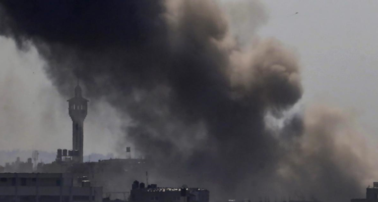 Treinta personas habrían muerto durante el más reciente ataque israelí contra Gaza, en lo que habría sido una “zona segura”.