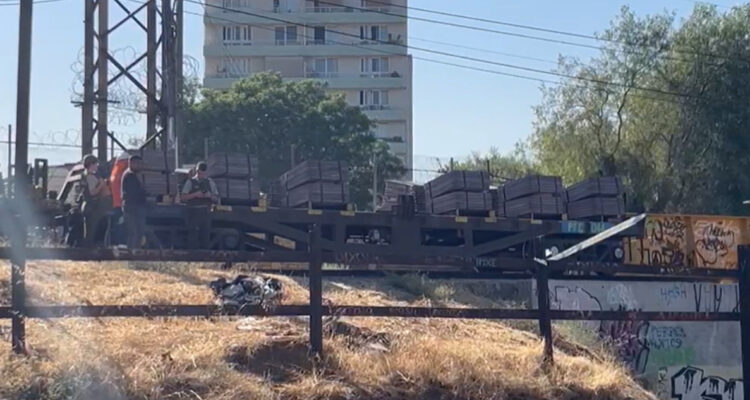 Persona muere atropellada por tren de carga en Renca tras cruzar las vías