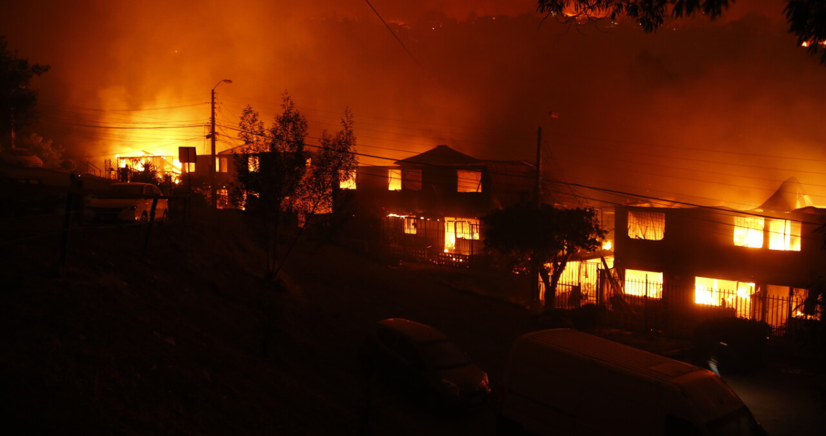 Autoridades confirman 56 muertos por incendios y aseguran que evidentemente hay intencionalidad