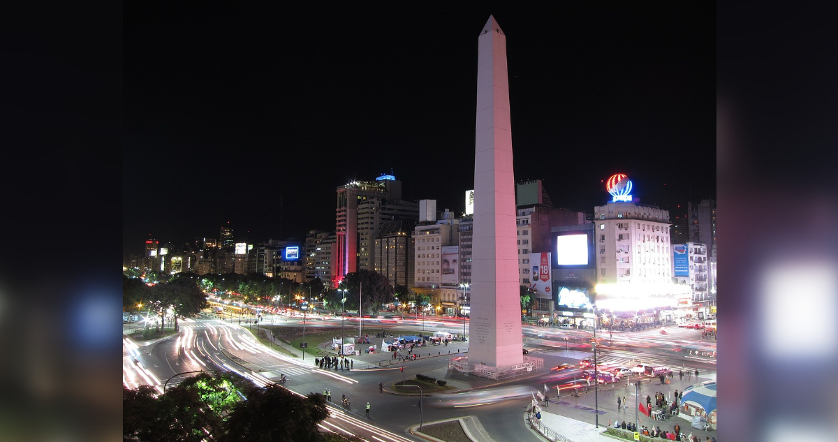 Argentina: Gobierno de Milei dice que precio no era real y por eso tarifa eléctrica subirá hasta 150%