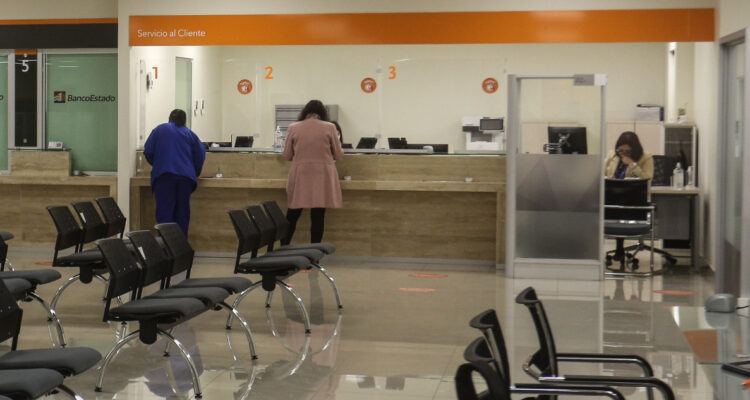 BancoEstado ofrecerá créditos con tasa preferencial a empresas de Valparaíso afectadas por incendios