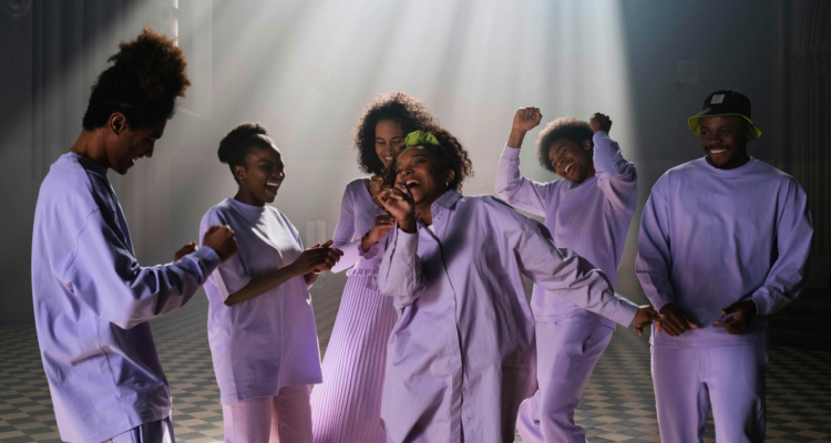 ¿Por qué es beneficioso cantar en grupo?: razones biológicas que lo explican